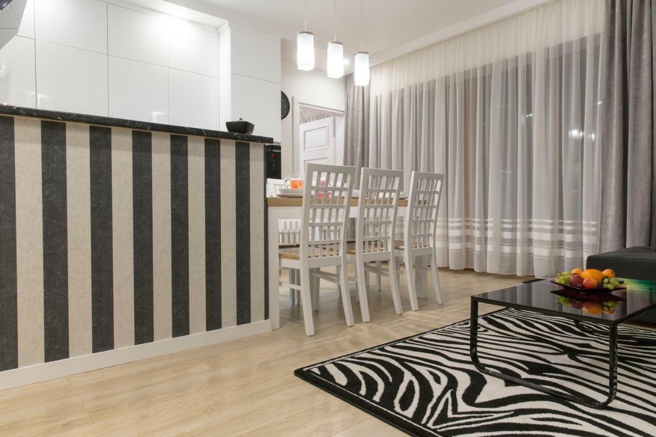 Apartament Pajo II -Rezydencja Tatry--Grota Solna--Balkon--Parking ザコパネ エクステリア 写真